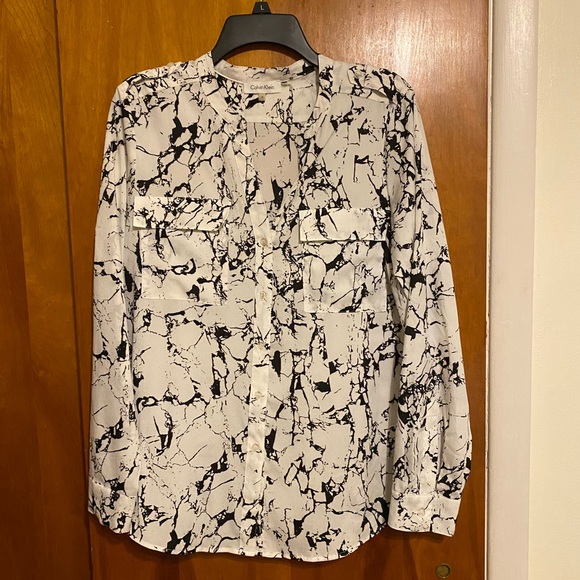 Calvin Klein Classy Chic Women's Black and White Long Sleeve Printed Top, Size M - Picture 1 of 5